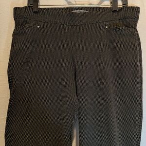 89th & Madison Black and White Patterned Women's Pants